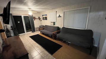 TV, DVD player
