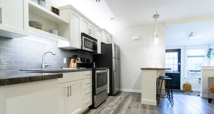 Modern Apartment walking distance to the Heart of Downtown Charlottetown