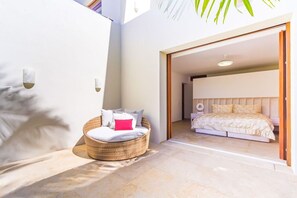 3 habitaciones y caja de seguridad en la habitación 