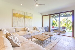 Smart TV, mesa de ping pong