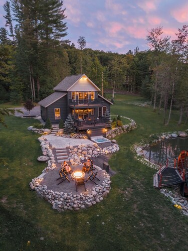 ADIRONDACK 14FT WATER WHEEL LUXURY MOUNTAIN CABIN WITH HOT TUB AND POND! NEW!