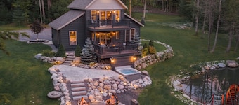 ADIRONDACK 14FT WATER WHEEL LUXURY MOUNTAIN CABIN WITH HOT TUB AND POND! NEW!