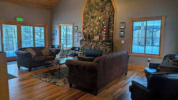 Smart TV, fireplace, DVD player, foosball