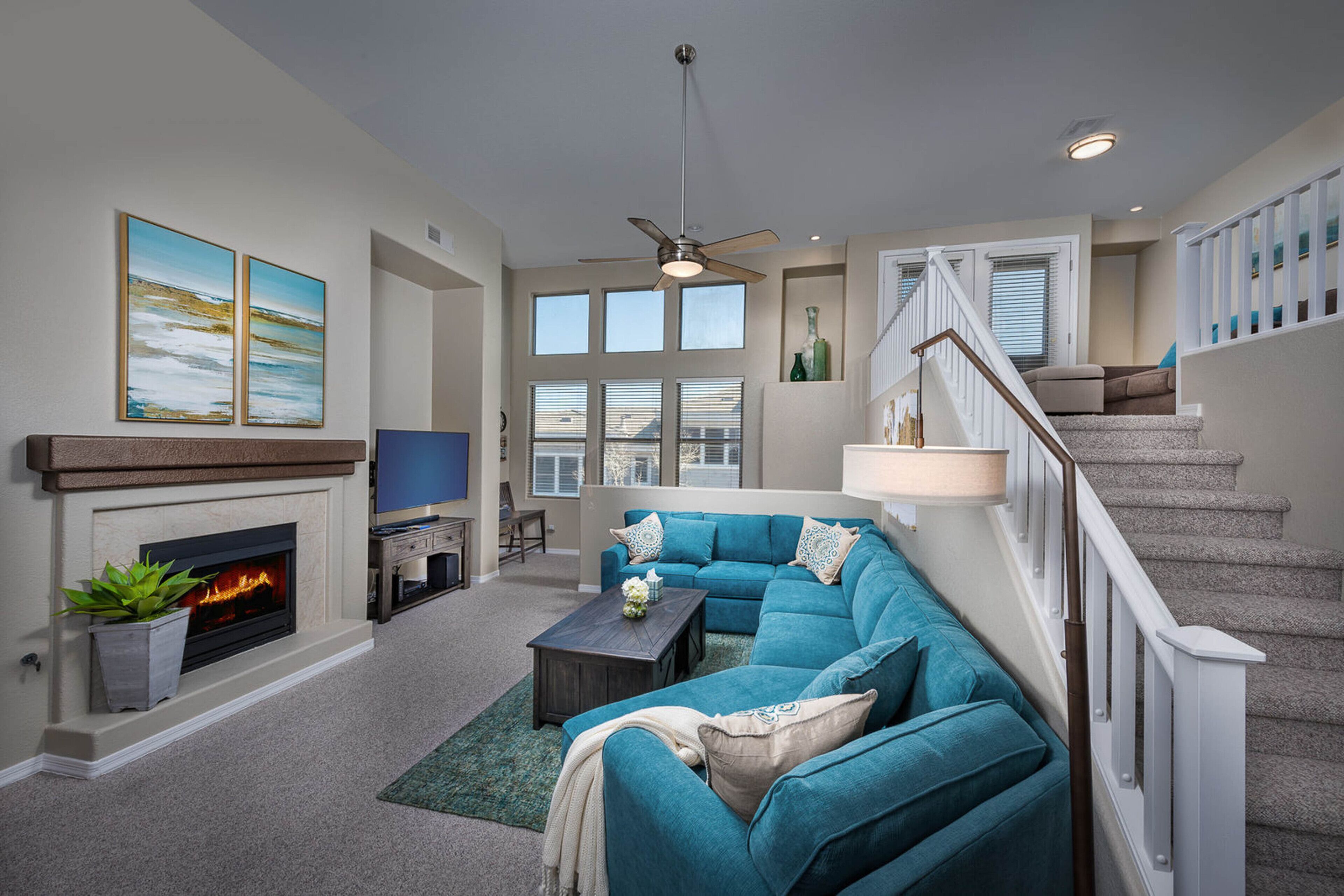 Stylish condo with shared pool & hot tub - near shopping, dining
