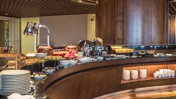 Daily buffet breakfast (IDR 360580 per person)