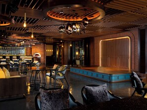 4 restaurants; breakfast, lunch, and dinner served - JHL Solitaire Gading Serpong (Gading Serpong)