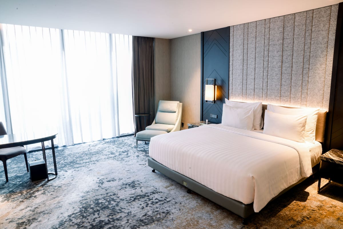 Junior Suite King Room