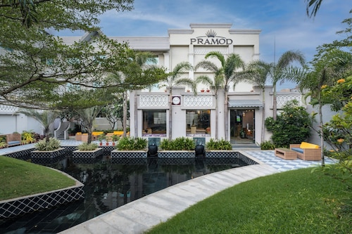 Pramod Convention & Beach Resort