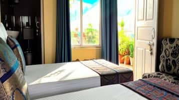 Deluxe Double or Twin Room, Garden View