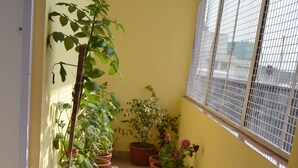 Interior - Tara Guest House (Varanasi)
