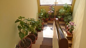 Staircase - Tara Guest House (Varanasi)