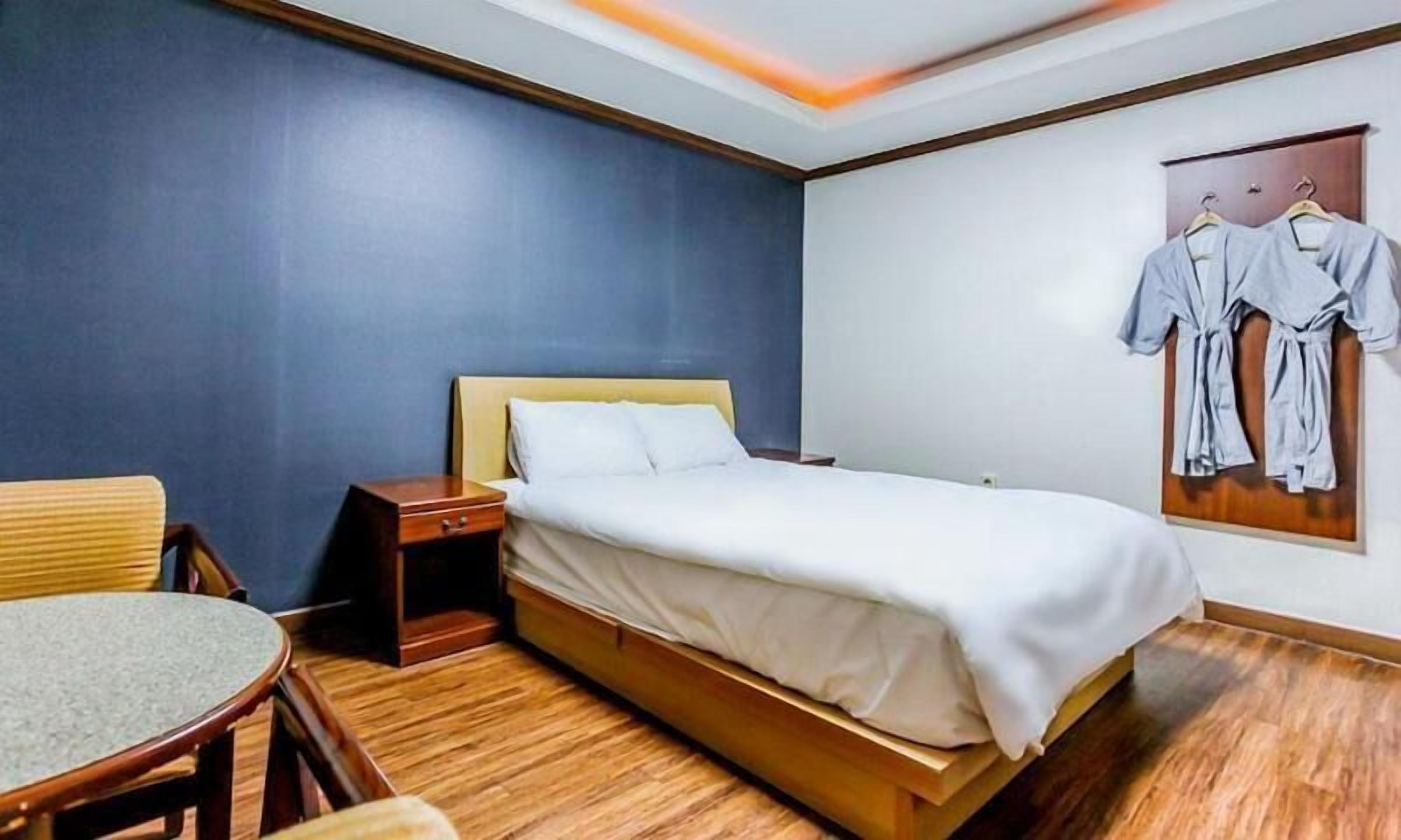 Muebles diferentes y wifi gratis 