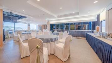 Desayuno de autoservicio incluido todos los días