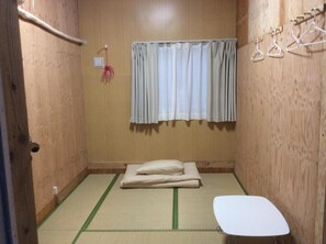Soundproofing, free WiFi - Shimanchu Guesthouse YUIEN (Nanjo)