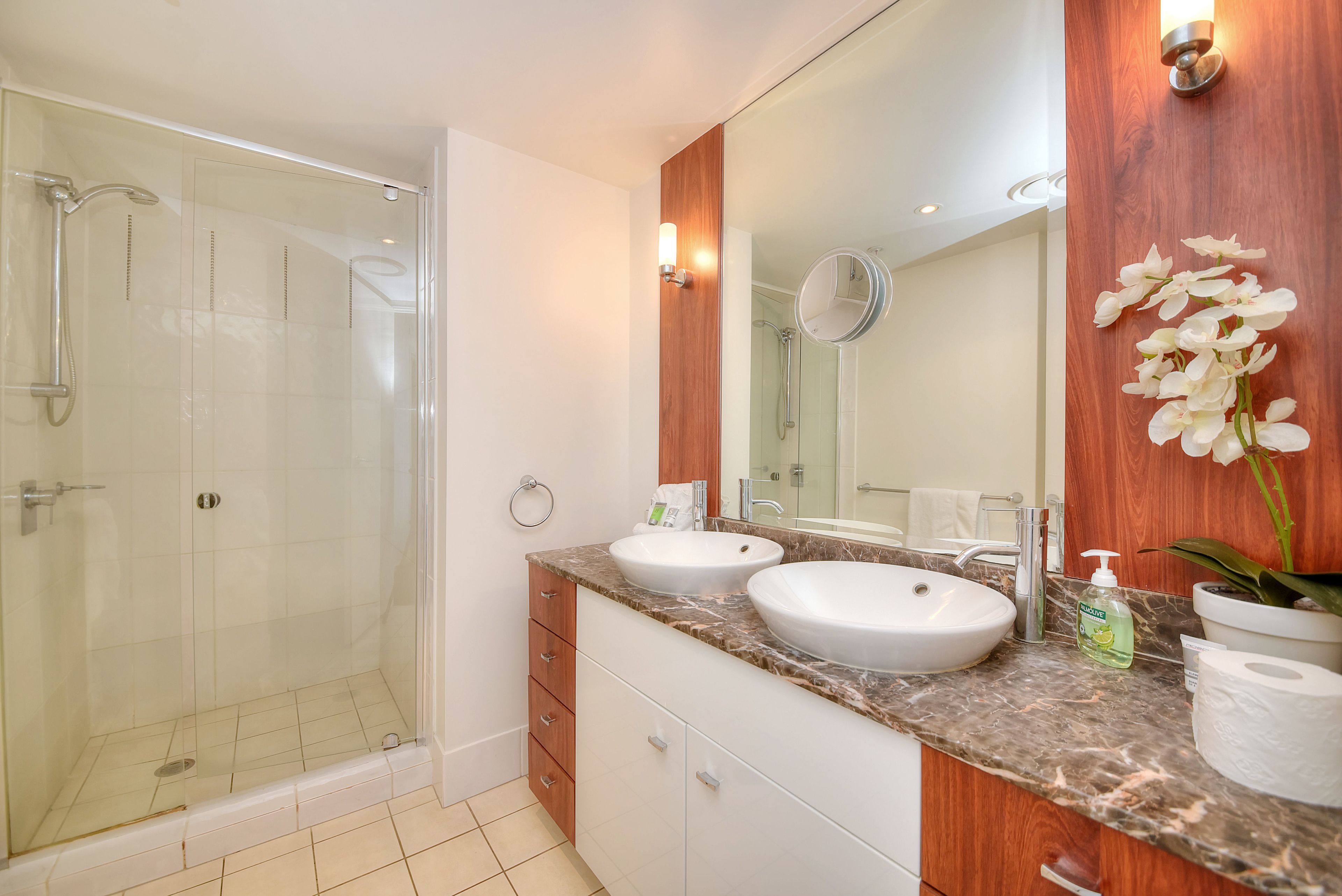 superior apartment, 2 bedrooms, ocean view | bathroom | separate bathtub and shower, deep-soaking bathtub, rainfall showerhead