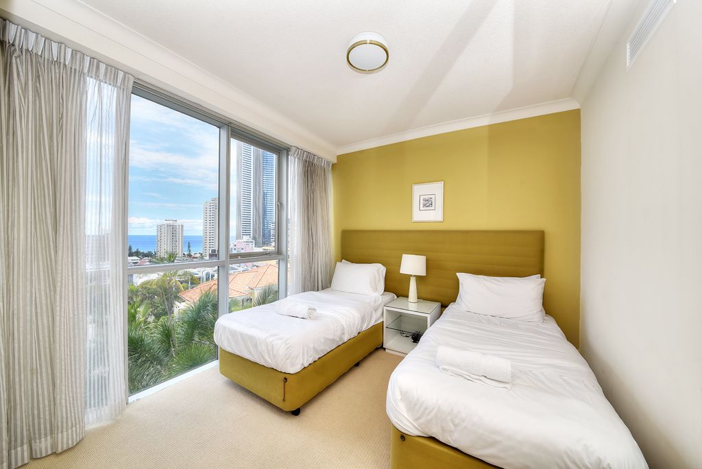 deluxe apartment, 2 bedrooms, 2 bathrooms | 2 bedrooms, individually decorated, individually furnished