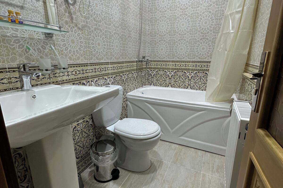 premium bedding, down duvets, tempur-pedic beds, individually decorated