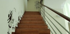 Maison Confort, 5 chambres, vue colline | Coin séjour