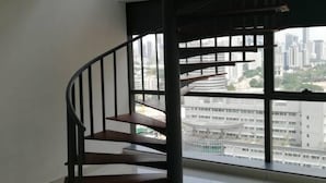 Familien-Maisonette, 1 Schlafzimmer, Stadtblick, Turm | Grundriss