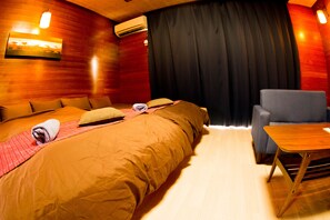 Standard Family Room | Living area | Flat-screen TV - Oyado Toji 2 (Kyoto)