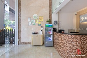 Reception - Bin Bin Hotel 3 - Near SC Vivo City D7 (Ho Chi Minh City)