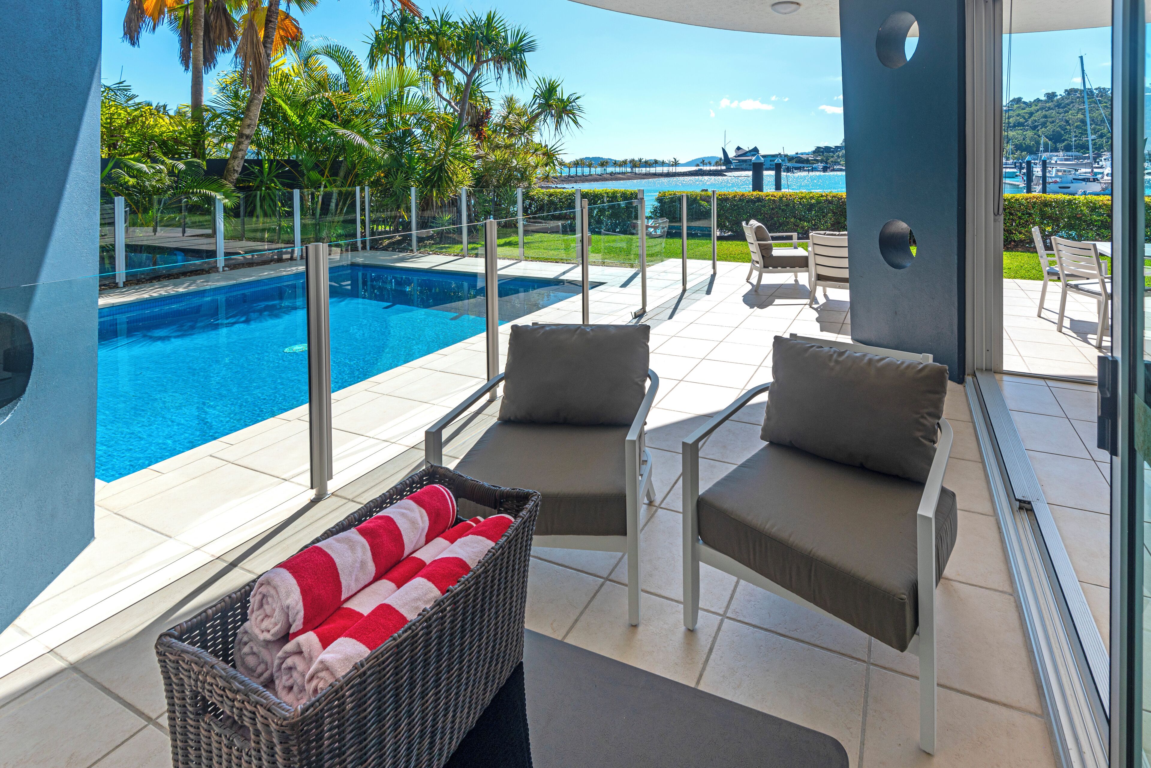 House, 4 Bedrooms | Terrace/patio