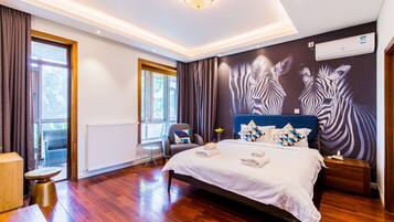 Villa, 5 Schlafzimmer | 5 Schlafzimmer, Schreibtisch