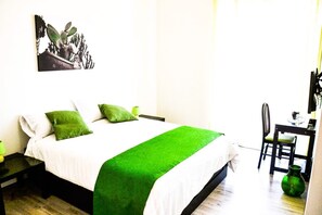 Basic Double Room, City View | Individually decorated, individually furnished, desk, rollaway beds - Ficurinia Guest House (Catania)