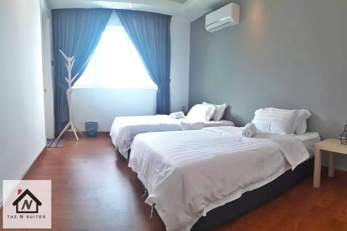 Iron/ironing board, free WiFi