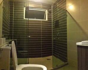Bathroom - The N Suites near CBD (Kota Kinabalu)