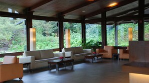 Lobby sitting area - Ekaant the Retreat (Paud)