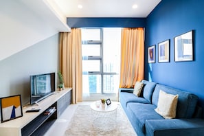 Deluxe Suite, 2 Bedrooms | Desk, laptop workspace, iron/ironing board, rollaway beds - Victoria Home Robertson (Kuala Lumpur)