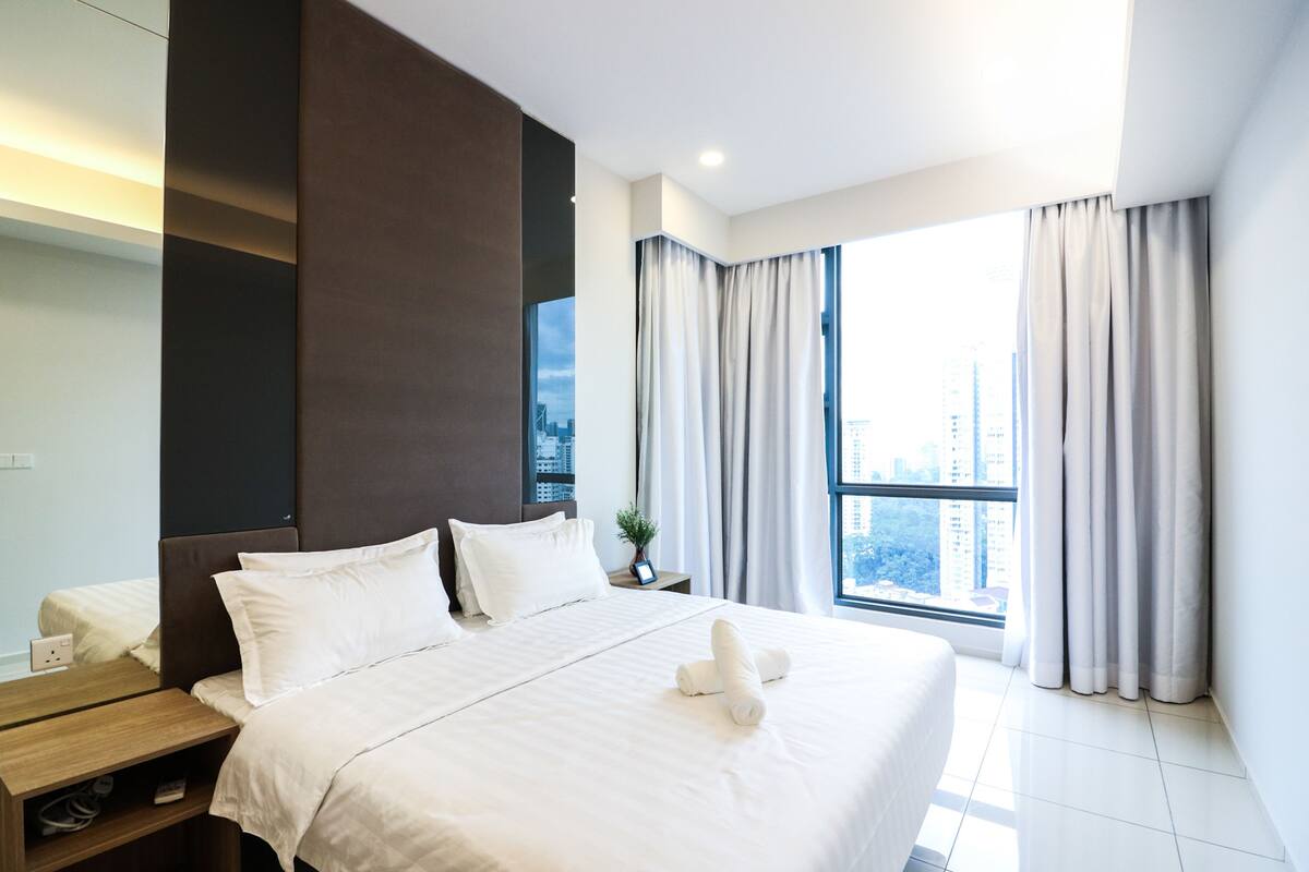 Basic Apartment, 1 King Bed | View from room