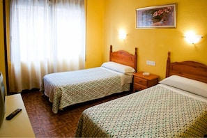 Double Room, Private Bathroom | Free WiFi, bed sheets