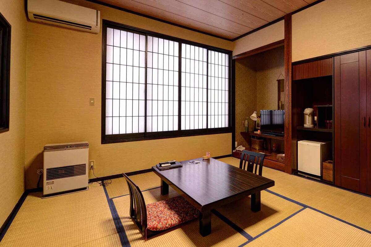 Japanese-Style Room with Shared Bathroom - Main Building