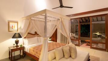 Eight Bed Room Villa with Private Pool | Sengetøy av topp kvalitet, safe på rommet og individuelt innredet