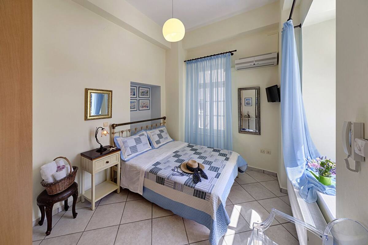 Studio | Premium bedding, memory foam beds, in-room safe, individually decorated