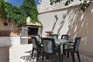 Terrace/patio - Villa Marina (Bol)