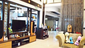 Unclassified image, 4 of 68, button - Sunny Castle (Tainan)