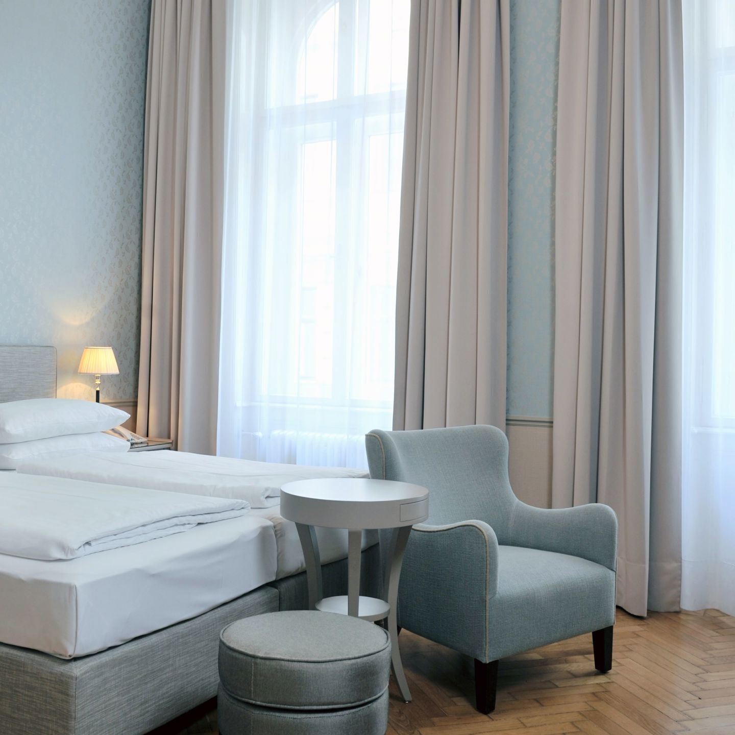 Premium bedding, in-room safe, desk, free WiFi