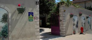 Property entrance - Louminai (Donzere)