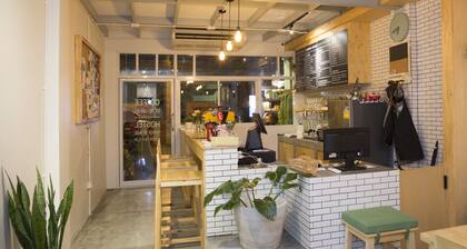 Ekanake Hostel