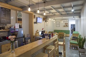 Lobby - Ekanake Hostel (Bangkok)
