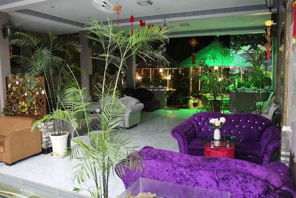 Café - Xuan Mai Villa (Duc Trong)