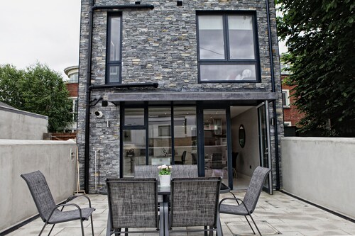 The Edge Suite by 5STARSTAY