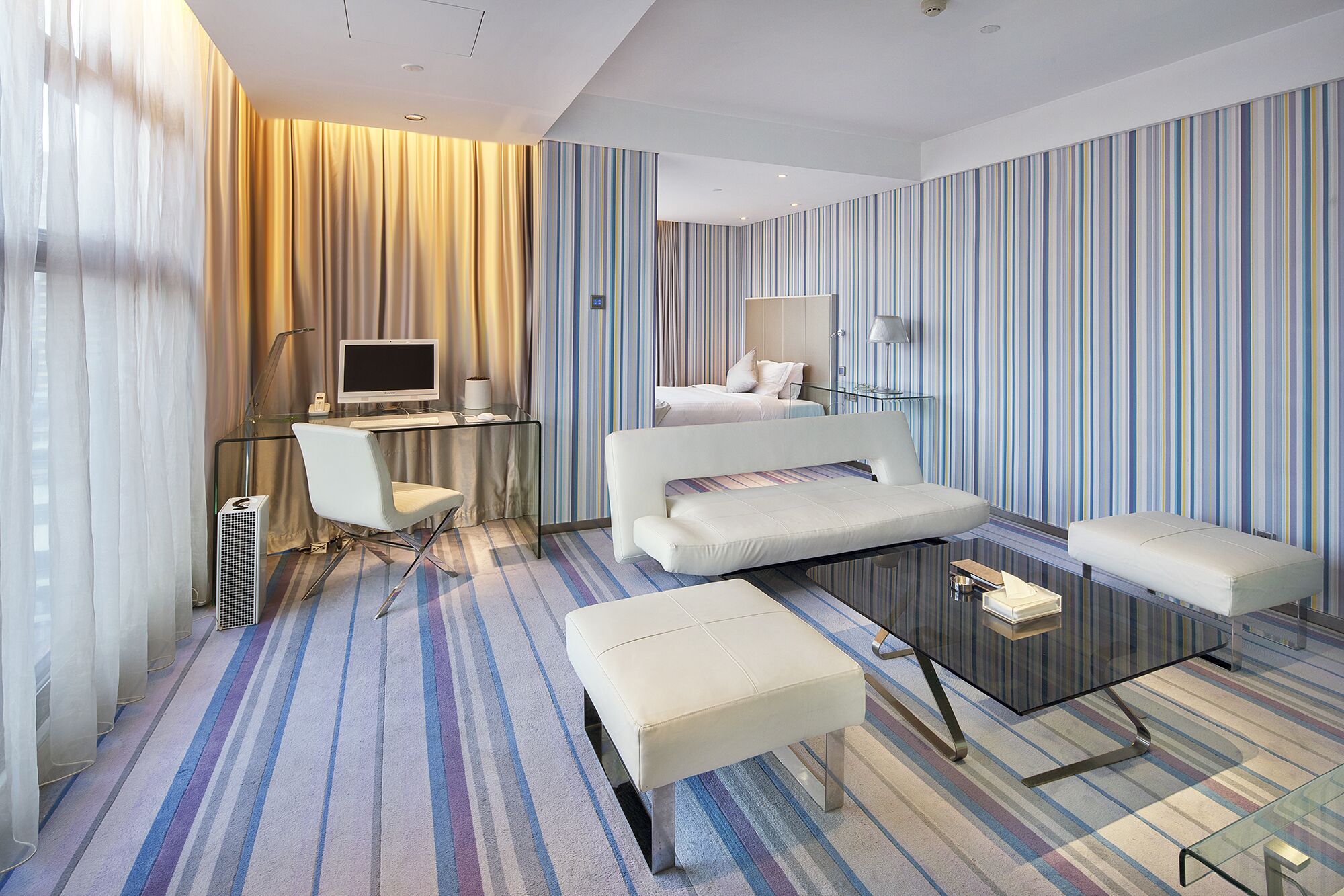 family room b | hypo-allergenic bedding, down duvets, minibar, in-room safe