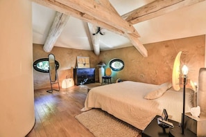 1 habitación, ropa de cama de alta calidad y minibar 