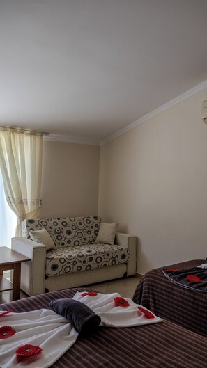 Deluxe Twin Room, Mountain View - Yakamoz Hotel Fethiye (Fethiye)