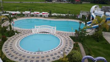 Udendørs pool