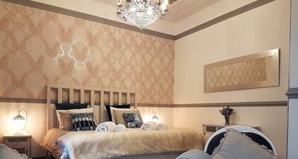 Estrela Charming Rooms by Host-Point